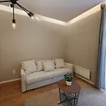 Center 2, Cozy And Modern 2br In The Center شقة *