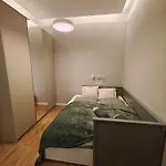 Apartmán Center 2, Cozy And Modern 2br In The Center *