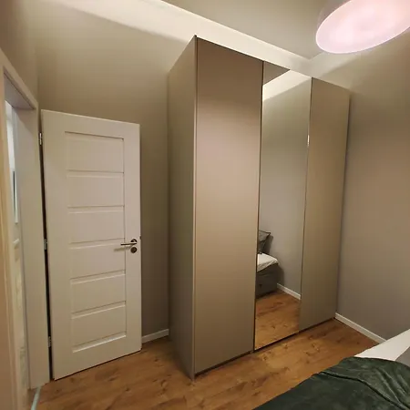 Center 2, Cozy And Modern 2br In The Center Budapest