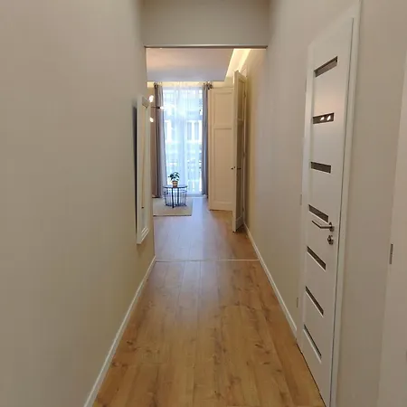Apartment Center 2, Cozy And Modern 2br In The Center