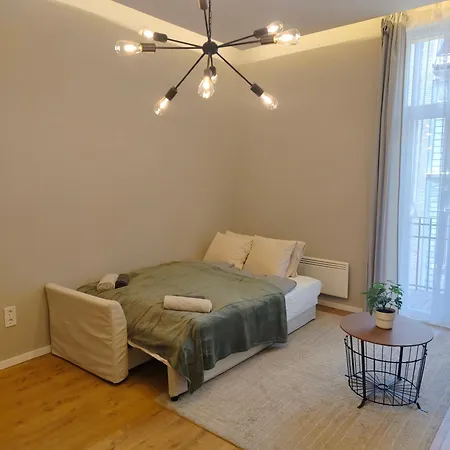 Apartman Center 2, Cozy And Modern 2br In The Center