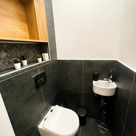 Center 2, Cozy And Modern 2br In The Center Budapest