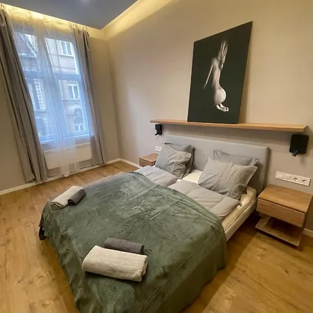 Apartment Center 2, Cozy And Modern 2br In The Center
