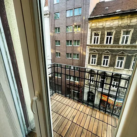 Apartment Center 2, Cozy And Modern 2br In The Center *