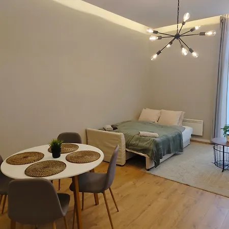 Center 2, Cozy And Modern 2br In The Center Lejlighed